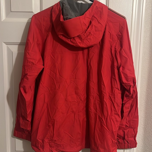 Red Mountain Equipment Co-Op Hiking Jacket - Picture 2 of 2